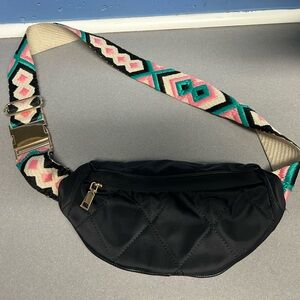 Shiraleah Black Quilted Crossbody Bag with Patterned Strap